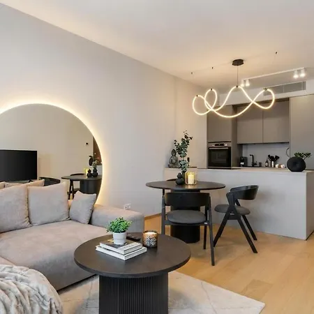 Skypark 1-bedroom On Floor 15 With Castle View And Parking By Skyviews * Bratislava