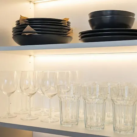 아파트 Skypark 1-Bedroom Apartment On Floor 15 With Castle View And Parking By Skyviews 브라티슬라바