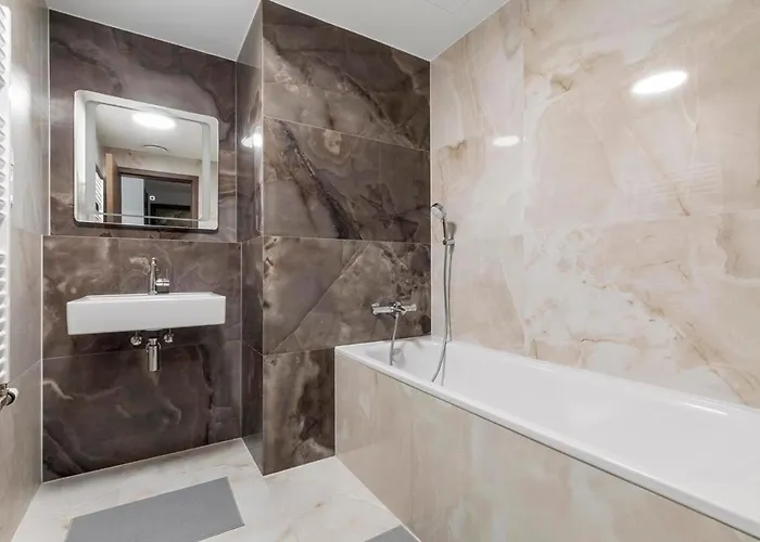 아파트 Skypark 1-Bedroom Apartment On Floor 15 With Castle View And Parking By Skyviews